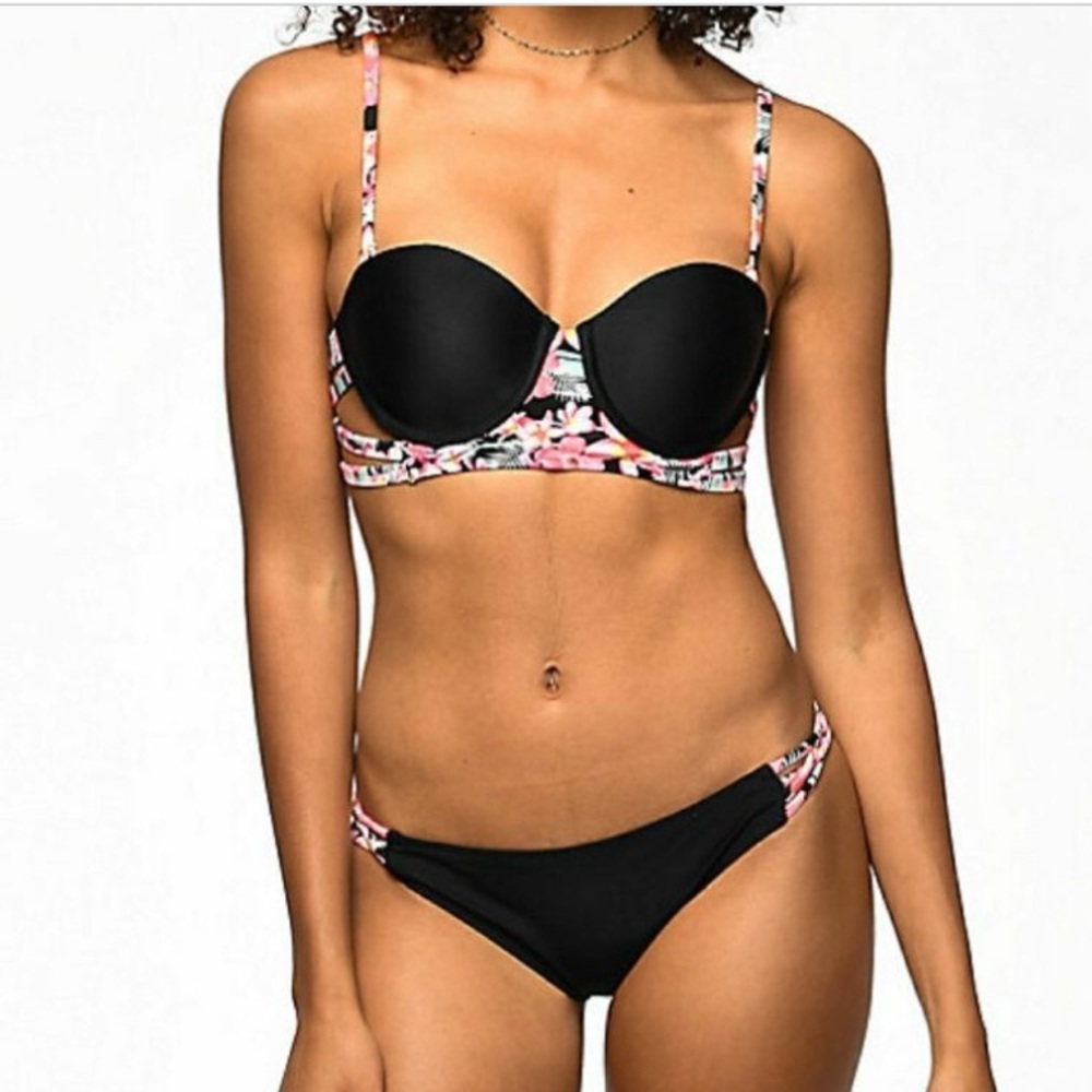 Trillium Trop Queen Strappy Molded Black Bikini